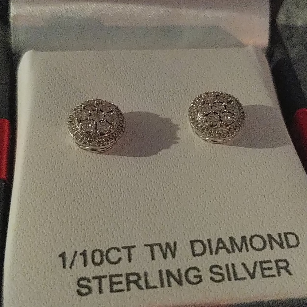 Brandnew Diamond earrings - Picture 16 of 16